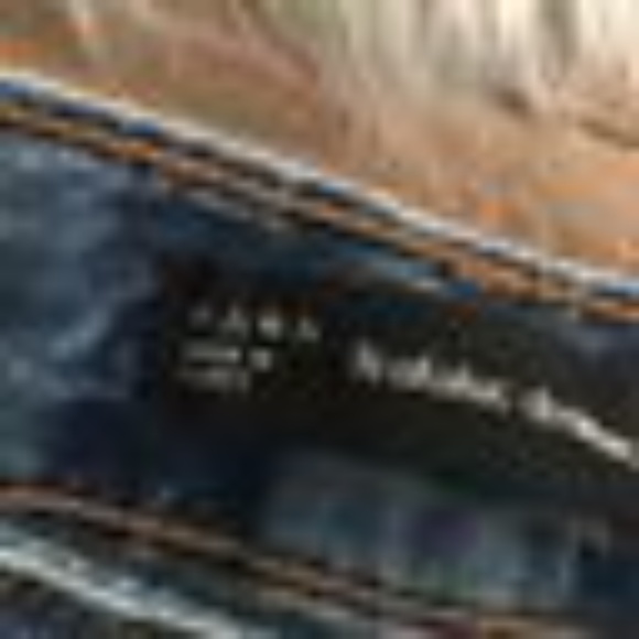Zara Embroidered Cropped Jeans NWOT - Picture 7 of 8